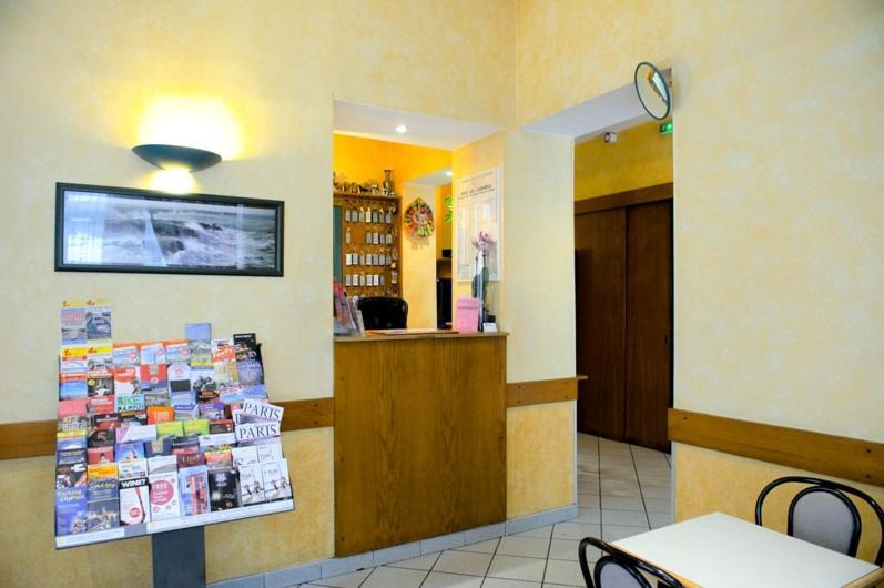 פריז Hotel De Milan מראה חיצוני תמונה